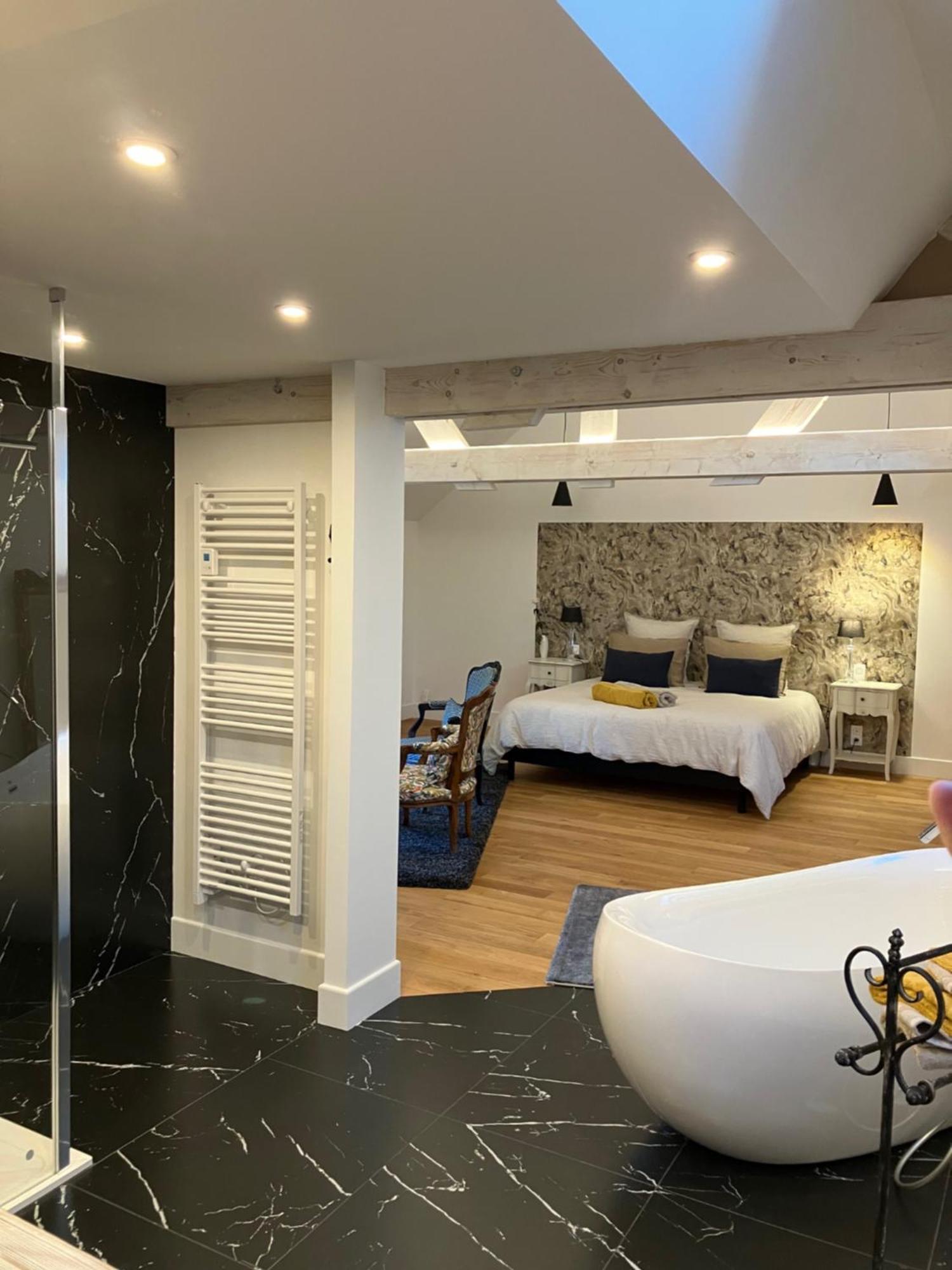 Au Fil De L'Eau Bed and Breakfast Le Vast Εξωτερικό φωτογραφία